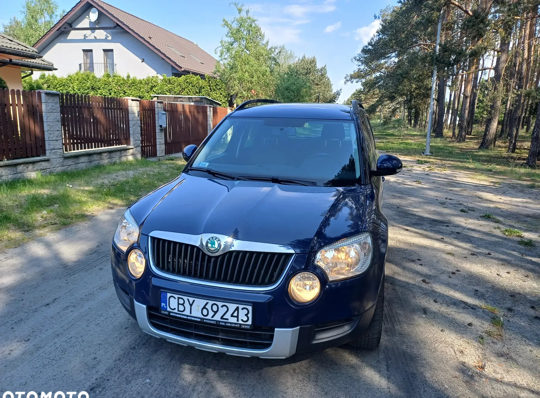 samochody osobowe Skoda Yeti cena 31500 przebieg: 223671, rok produkcji 2012 z Białobrzegi